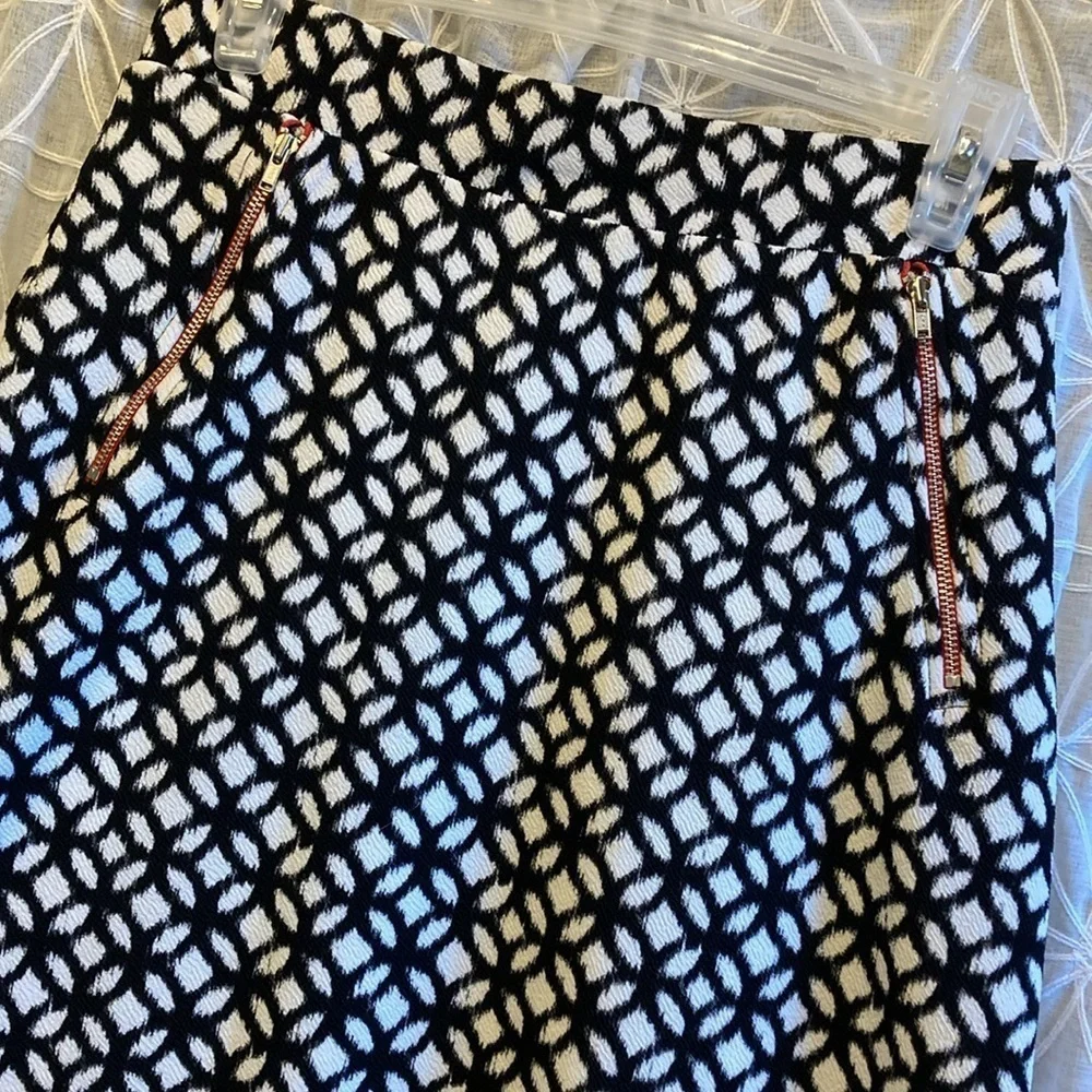 Lelis Black and White Skirt